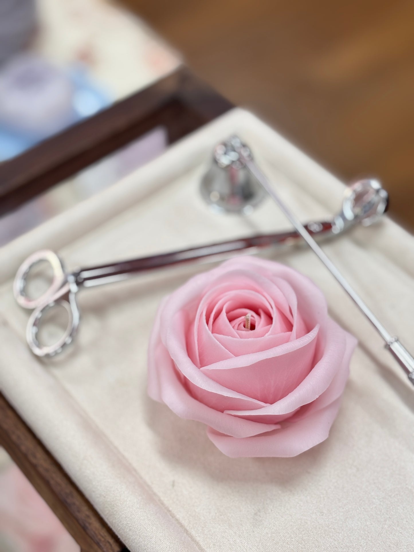 Pre-made candle - Rose candle ROSE scented