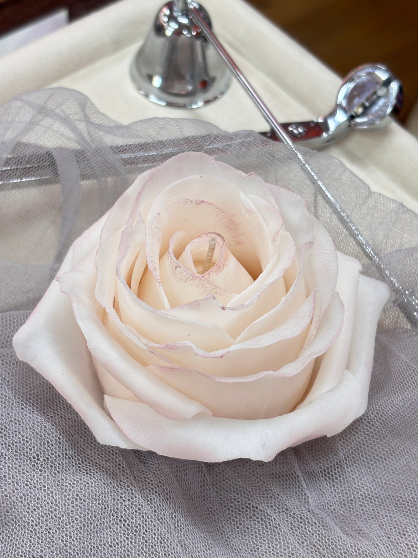 Pre-made candle - Rose candle White ROSE scented