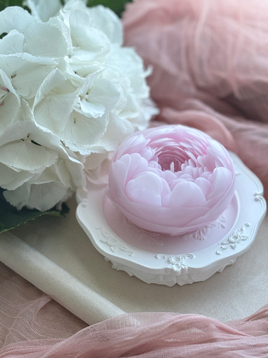 Unscented- blush pink peony candle