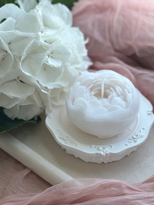 Unscented- white peony candle